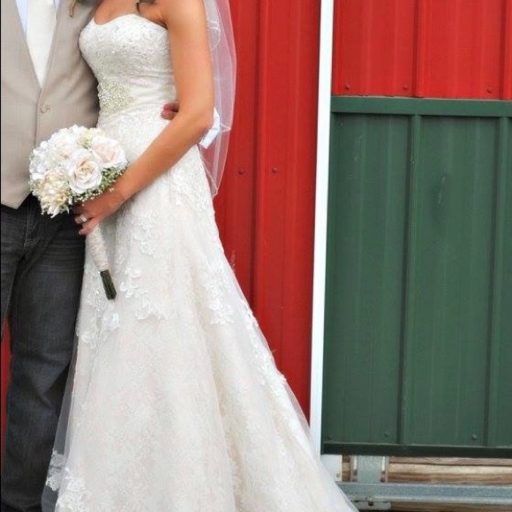 Wedding dress